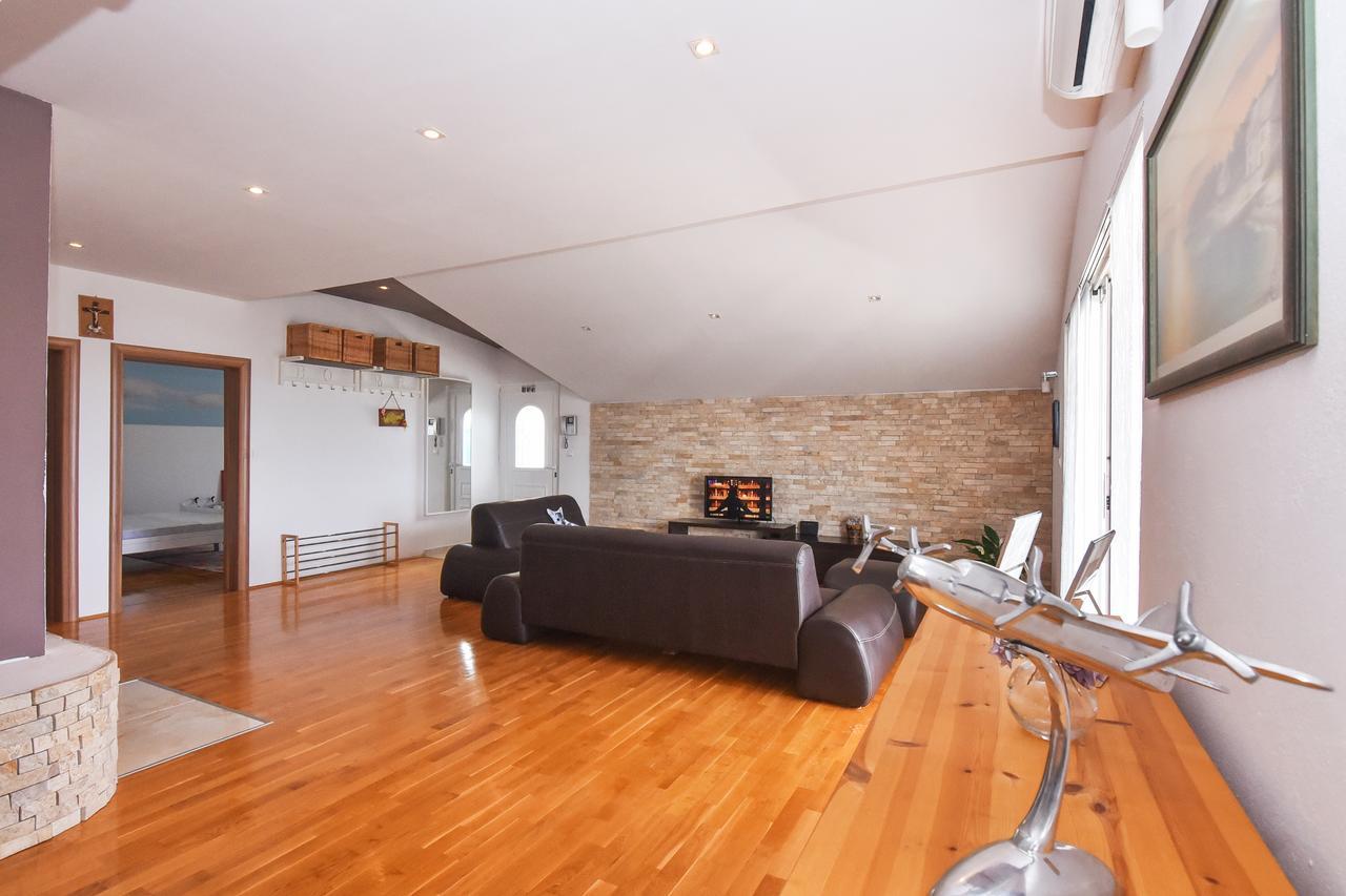 Apartment Larisa Ґорні Карин Екстер'єр фото